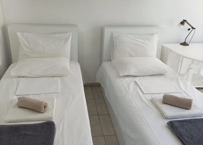 Ibiscus And Lily Διαμέρισμα Rhodes City