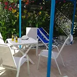Ibiscus And Lily Apartament Rhodes City