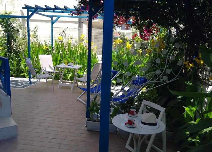 Ibiscus And Lily * Rhodes City